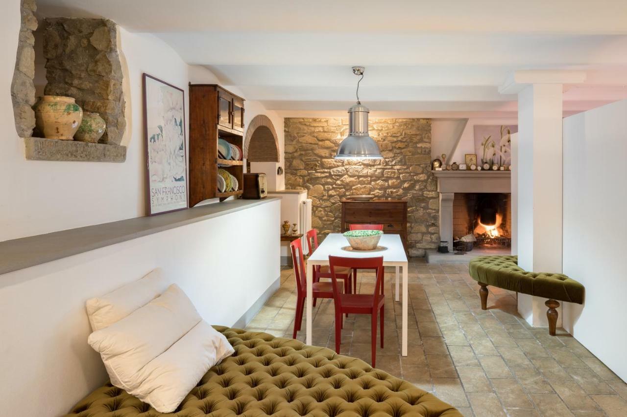 La Taverna Fra Le Colline Arezzo Bagian luar foto